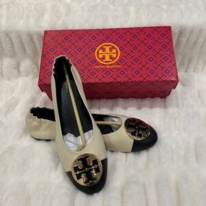 Tory Burch Claire Cap Toe Ballet Flat (Women) 10.5M, CREAM / BLACK / GOLD